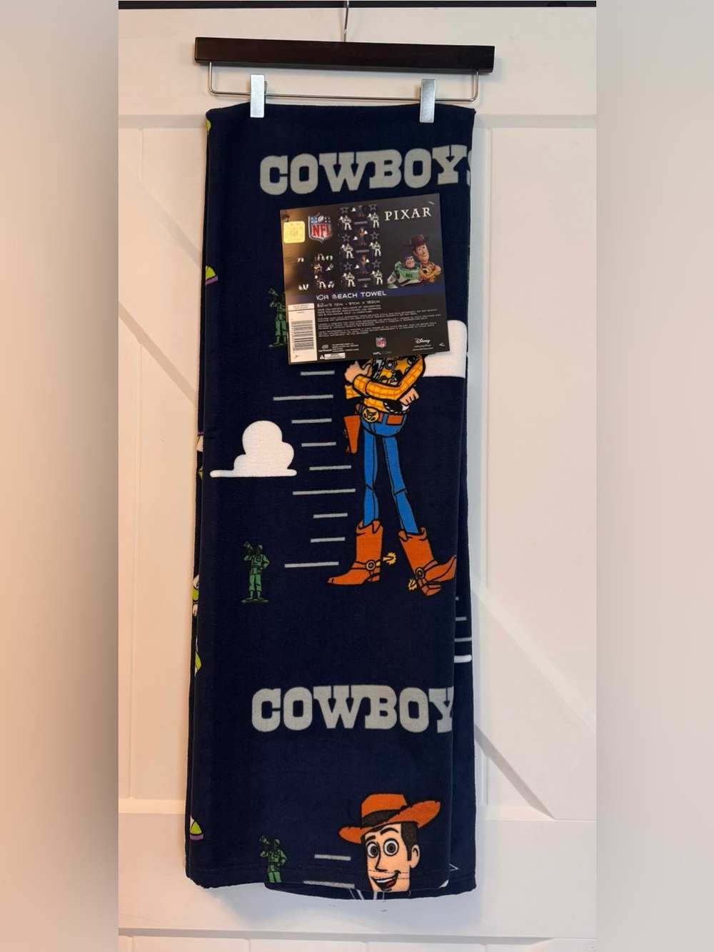 NWT NFL Pixar Dallas Cowboys Beach Towel, 36x72 inches
